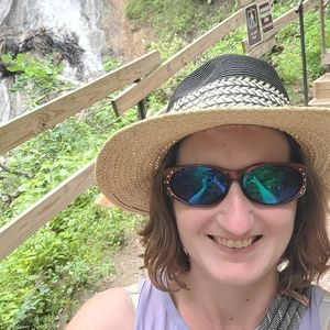 Meet your Posher, Carmen